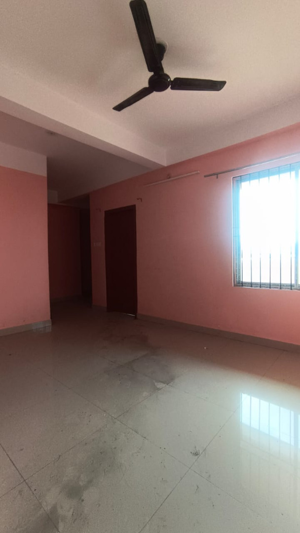 Unfurnished 3bhk in Natun Path, Hatigaon, Guwahati, Assam, India for Rent
